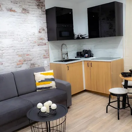Rent A - Cosy 1bdr Apartment *