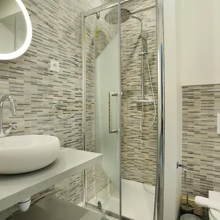 Rent A - Cosy 1bdr Apartment Paris